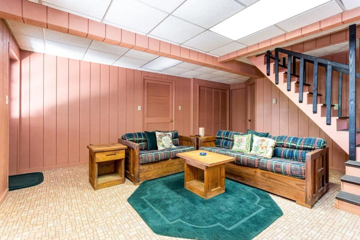 Hot Tub, Large Deck, Wifi, Fire Pit At Chalet Cabin Morton Grove Esterno foto